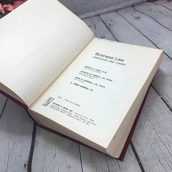 vintage business law principles and cases 1974 - Picture 4 of 9